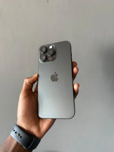 iPhone 16 pro max 256 gb