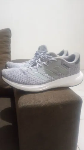 Tênis Adidas original 44
