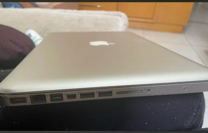 Carcaça MacBook Pro 2011