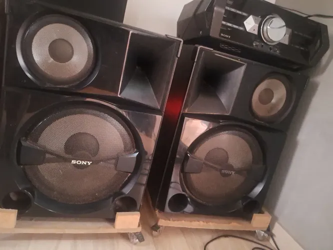 APARELHO SOM SONY  2000 rms