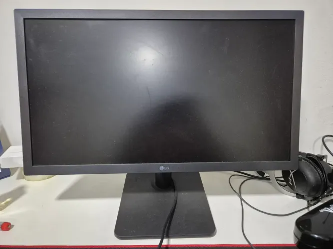 Monitor LG 22 fhd