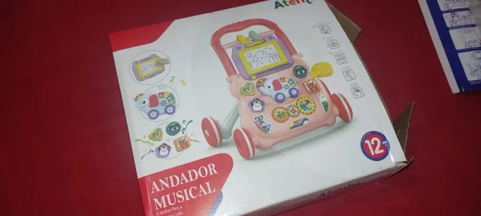 Andador de bebe menina