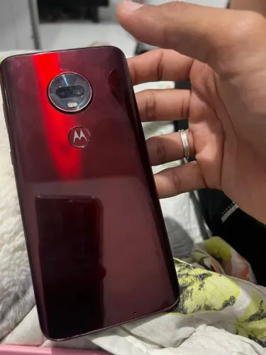Vendo moto G7 plus