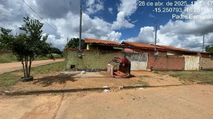 Oportunidade garantida Casa no Setor B, Padre Bernardo - GO, N. SN LT 07, 3 quartos, 190,