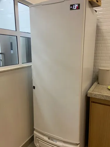 Conservador vertical gelopar