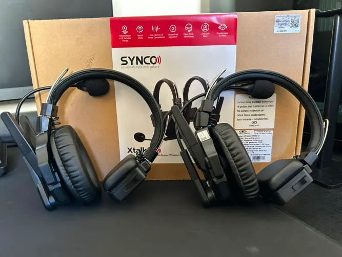 Kit Intercomunicador Sem Fio Synco Xtalk XPro2 - Full Duplex para 2 Pessoas
