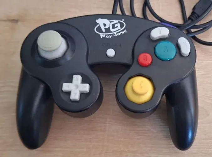 Controle Usb Formato Game Cube (Faço Olx Pay)