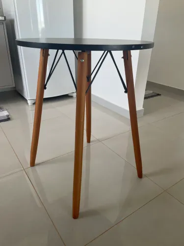 Mesa de madeira 60 cm