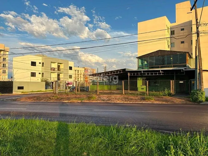 Terreno de esquina em frente a Fag em Cascavel- Pr