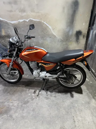 VENDE SE RARIDADE ? EDIÇÃO ESPECIAL ANIVERSÁRIO 35 ANOS HONDA 