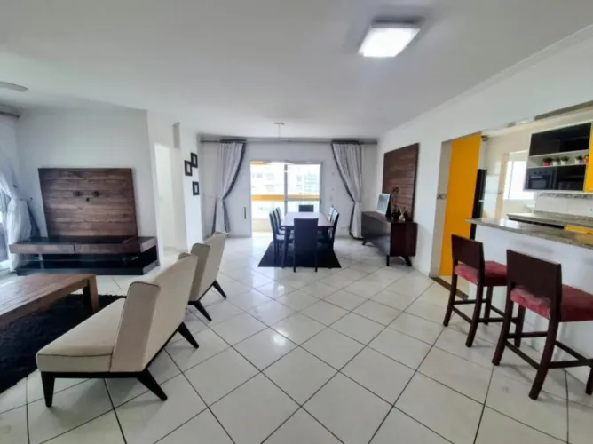 Apto de 3 Dorm sendo 2 suítes, PORTEIRA FECHADA, 172,74 m² de área útil. BAIRRO: TUPI.