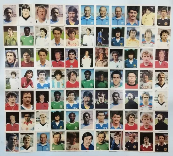 Lote com 153 figurinhas da copa do mundo 1982. Ed. Rei Arte.