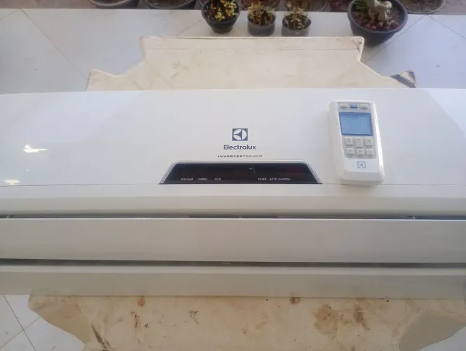 Central Eletrolux Inverter Seminova Com Instalação 