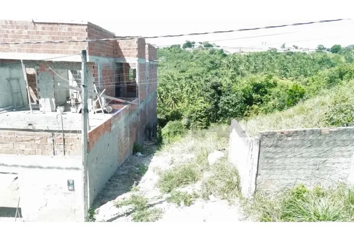 Terreno no São Jorge com 370m² por R$ 120 mil, não aceita financiamento, apenas a vista.