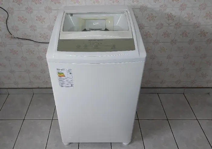 Máquina de lavar Brastemp Clean 6kg, digital automática, Faz tudo - ac. cartão.