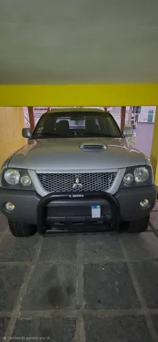 Mitsubishi L200 Outdoor HPE 2.5 4X4 CD T.dies. Aut. 2010