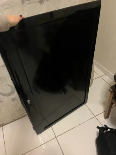 Tv LG 49 com defeito