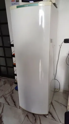 Vende se geladeira consul pequena 300,00