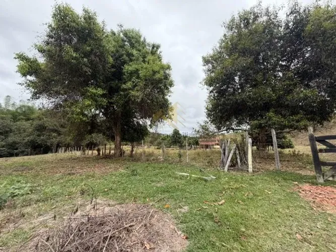 Fazenda de 62,92 hectares na região de Poté/MG