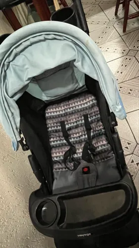 Carrinho de bebê (voyage)