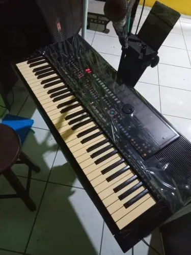 Teclado Yamaha 510 impecável muito novo