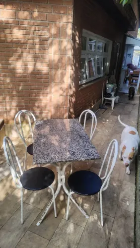 KIT MESA COM 4 CADEIRAS 
