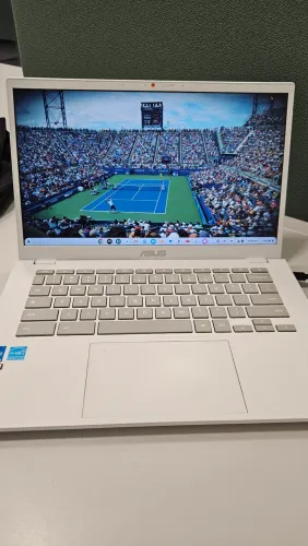 ASUS Chromebook Plus CX3402 (14" Full HD / Intel Core / 8GB RAM) - Impecável