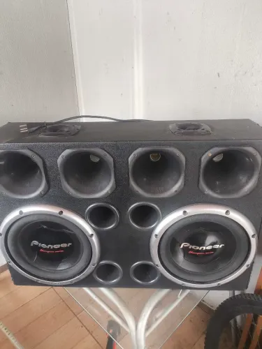 Vendo caixa de som completa 
