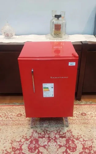 Frigobar brastemp retro vintage  vermelho com pé palito 