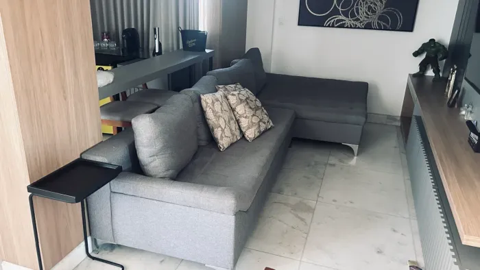 Sofá com chaise