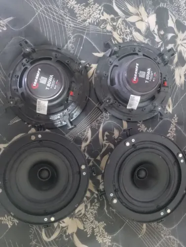 4 arandelas pra teto ou som ambiente muito potente