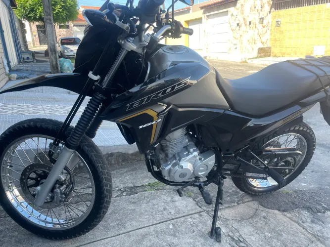 Moto Honda Bros 160 Flex 22/23 - IPVA Pago, Muito Econômica, Pronta para Rodar