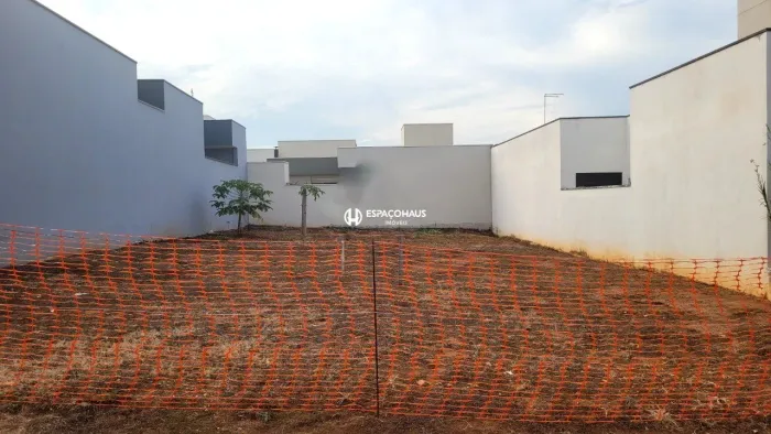 Terreno para venda em Indaiatuba no Condomínio Dona Lucilla