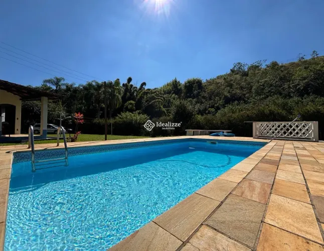 Casa urbana completa com oportunidade de pousada à venda em Bananal/ SP