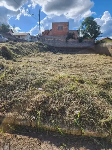 INVISTA NO SEU FUTURO: Imóvel Perfeito para Seu Projeto dos Sonhos!