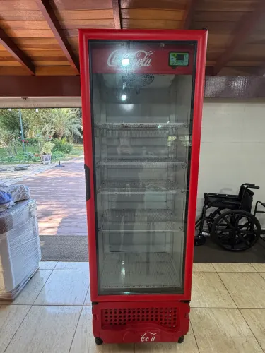 Geladeira expositora Imbera 220v