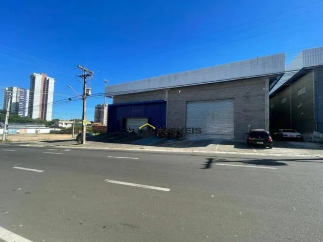 Galpão Comercial Amplo para Locação no Horto Zona Leste