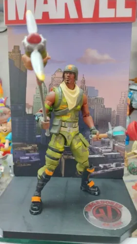 Boneco Fortnite Aerial Assault TroopeR Victory Royale Series 15 CM