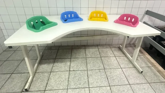 Mesa Refeitório Bebê