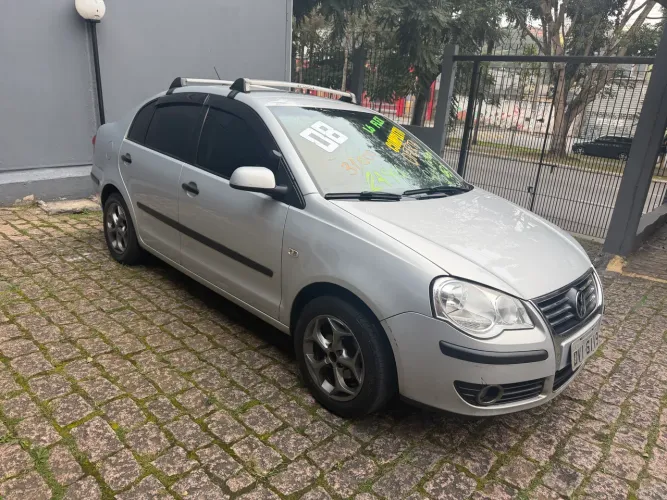 Volkswagen Polo Sedan 1.6 MI Total Flex 8V 4P 2008