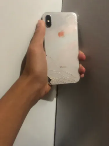 Venda-se dois iPhone X com defeito 