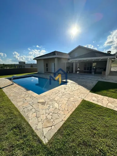 Terras de Santa Mariana - Casa em Condomínio Fechado à Venda em Caçapava com Piscina e Ter