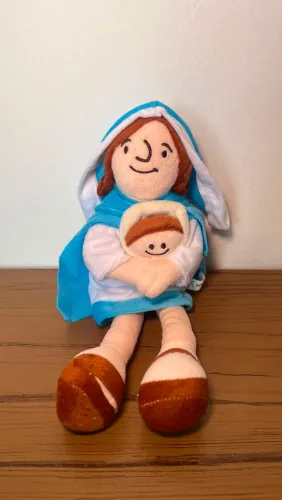 Maria com Jesus no Colo - Pelúcia - Produto Novo