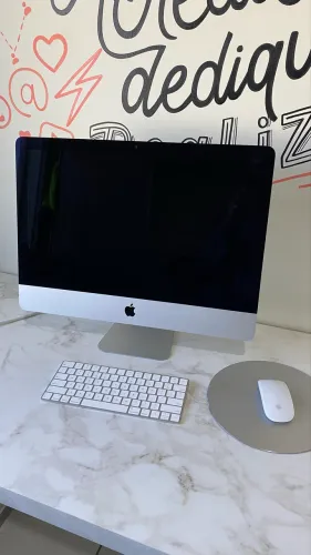 iMac 21.5" - 16 GB RAM + SSD (Excelente Estado)
