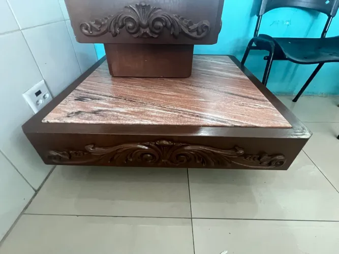 Mesa de centro mármore com madeira