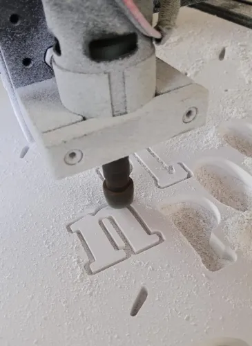 Letreiro Letra Caixa Fachada ACM Comercial - Fábrica Própria com CNC e Laser