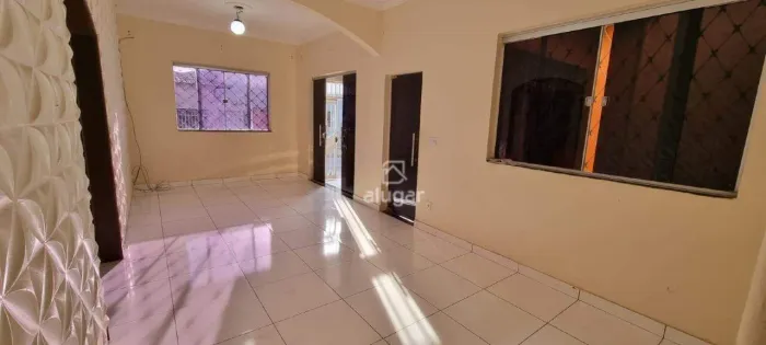 Casa à venda, 3 quartos, 1 suíte, 1 vaga, Morrinhos - Montes Claros/MG - R$ 400.000,00 - A