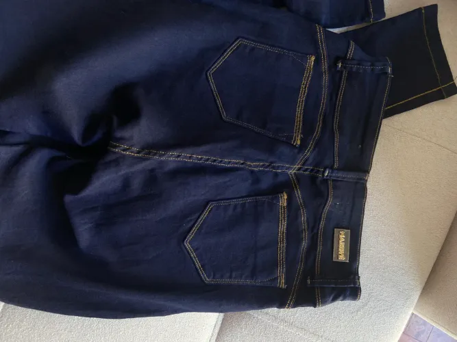 Calça jeans