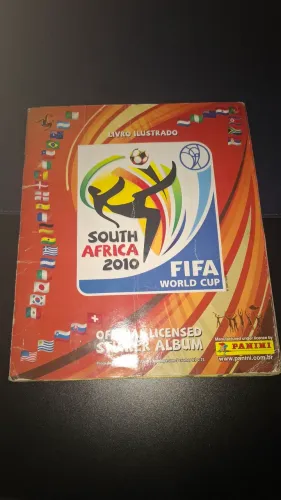 Álbum da copa do mundo 2010 faltando 11 figurinhas