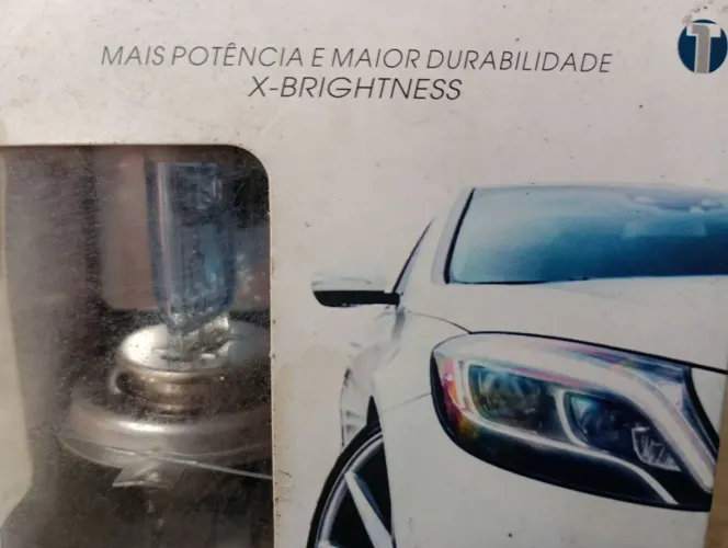 par de lâmpadas Tech One Super Branca X-Brightness novas, na caixa e